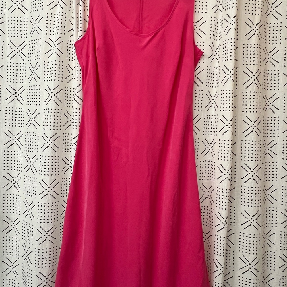 Elegant Pink Sleeveless Dress
